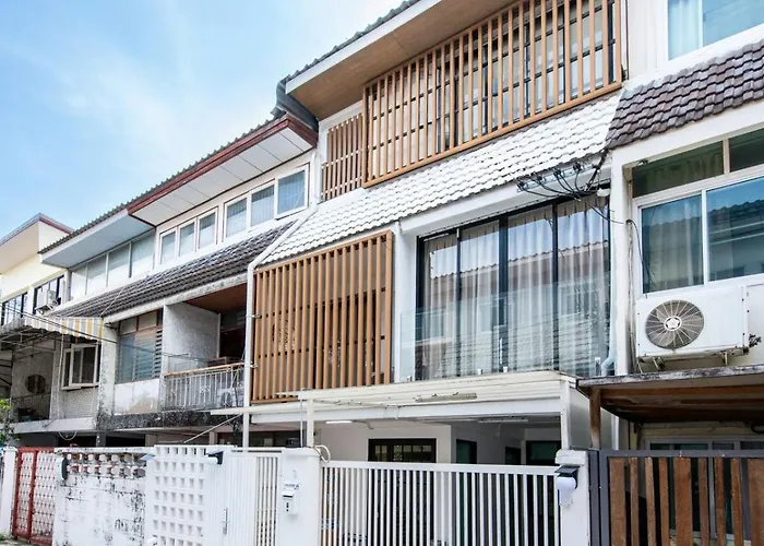Modern Muji Style Townhouse Ari Area 公寓 曼谷