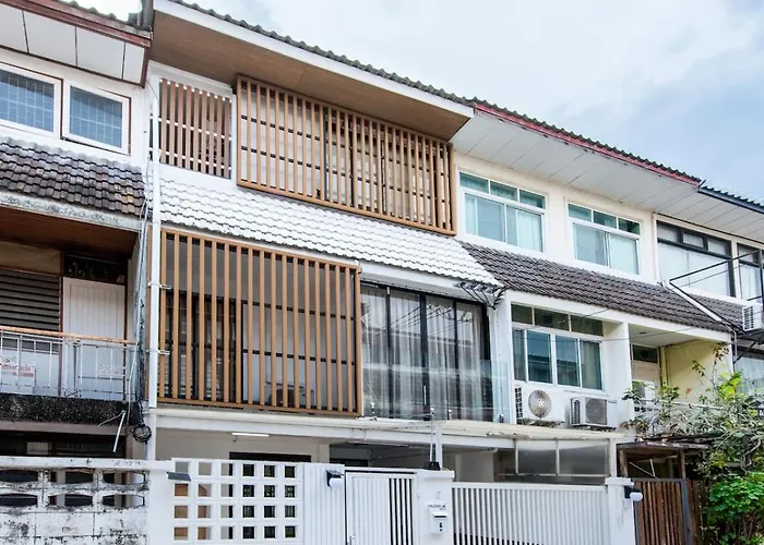 Modern Muji Style Townhouse Ari Area 公寓 曼谷