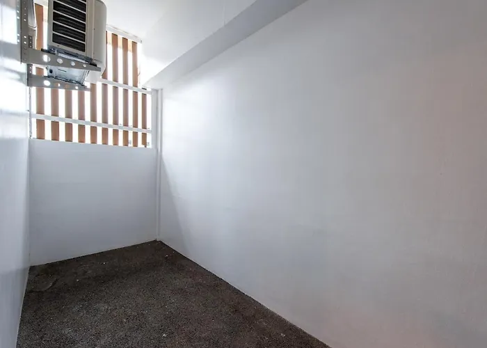Modern Muji Style Townhouse Ari Area
