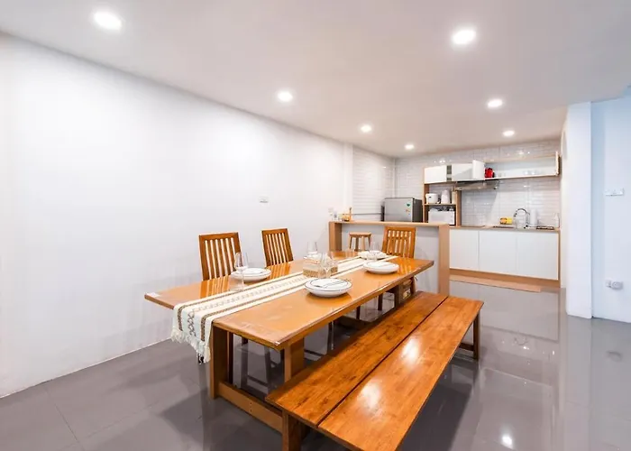 Modern Muji Style Townhouse Ari Area 曼谷