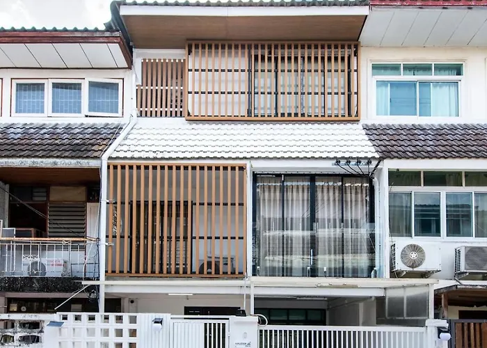 Modern Muji Style Townhouse Ari Area 公寓 曼谷